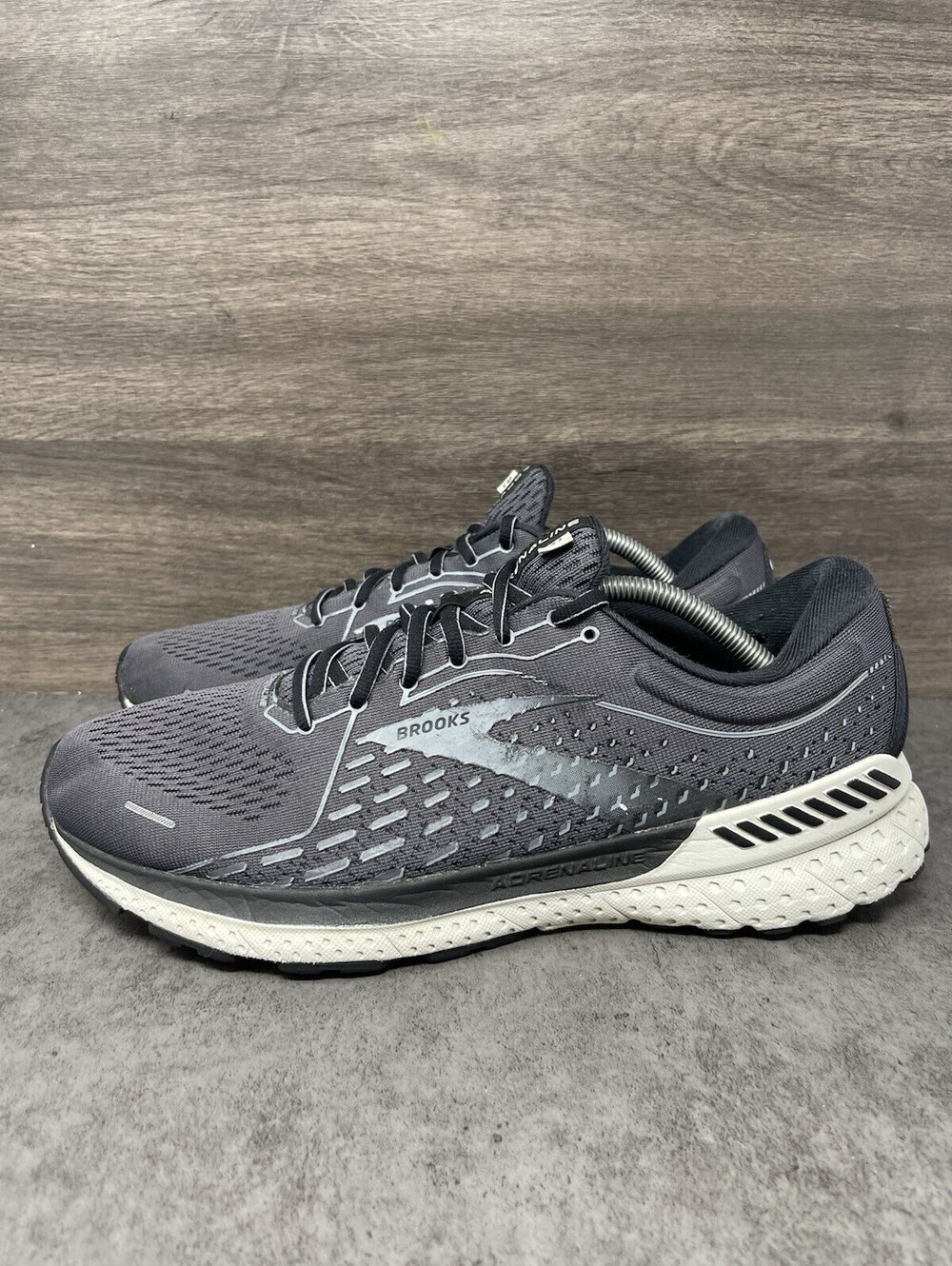 Brooks Adrenaline GTS 21 Black Gray Size 11 Mens Stability Running Walking Shoes
